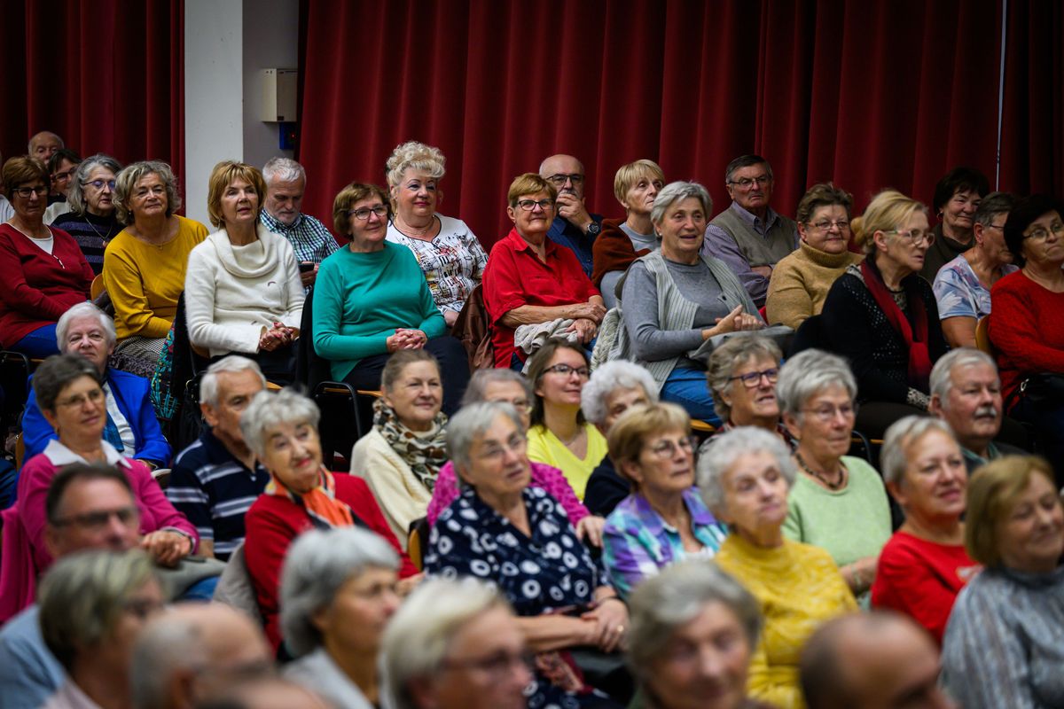 Élethosszig tartó tanulás: Sikeres félévet zárt a Soproni Egyetem nyugdíjasegyeteme
