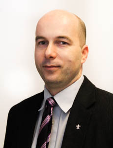 Koloszár László