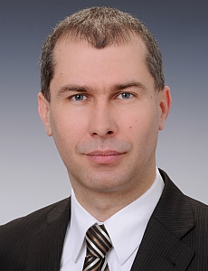  Szabó Zoltán