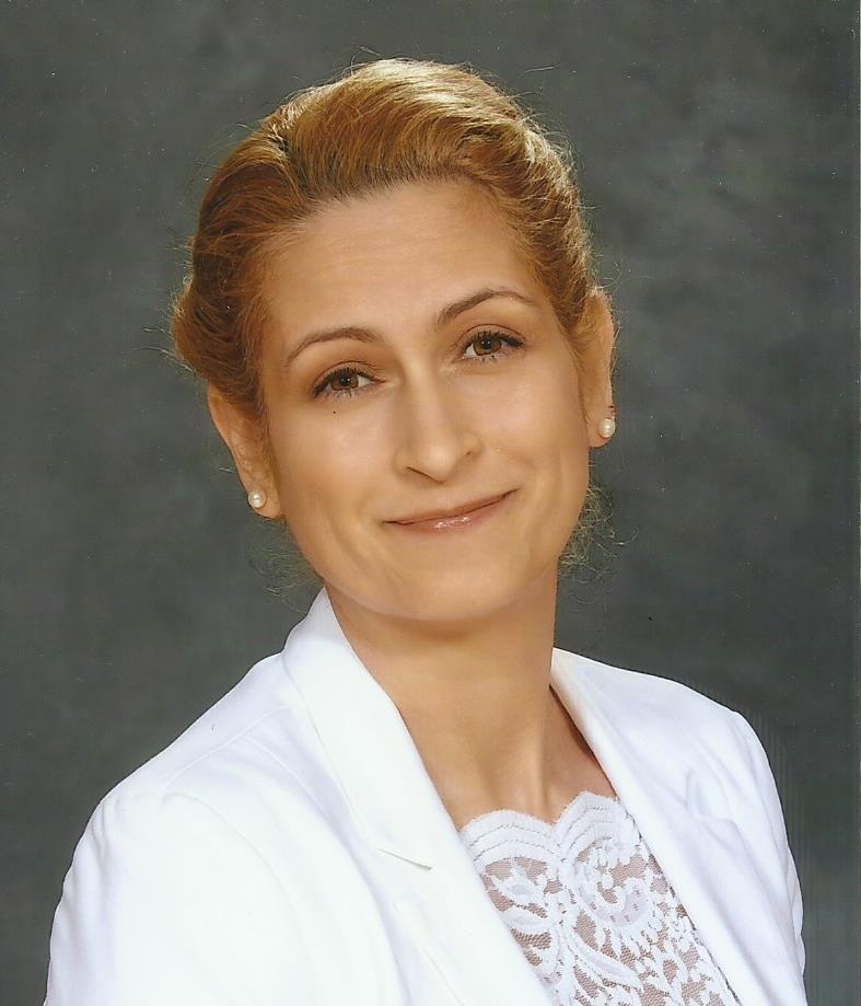  Szabó Annamária