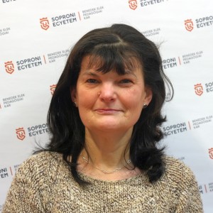  Kui Bíborka